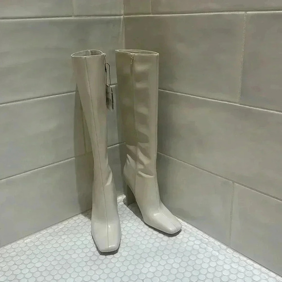 ZARA Size 41 Ivory Pull-On Almond Toe High Block Heel Tall Boots NB NWT - Picture 1 of 5